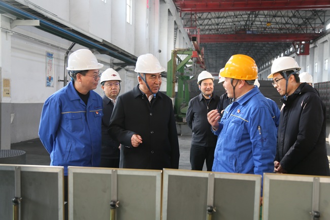 青海省委常委、海東市委書(shū)記烏拉孜別克·熱蘇力汗一行到萬(wàn)基控股集團(tuán)調(diào)研